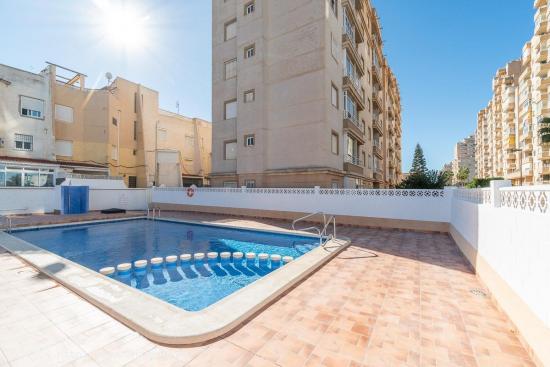 Planta baja con jardin en Nueva Torrevieja - ALICANTE