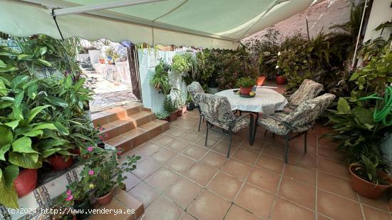 CASA EN VENTA EN EL ALMENDRO (HUELVA) - HUELVA