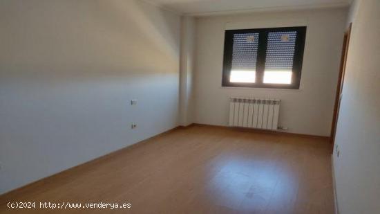 Urbis te ofrece un piso en venta en Peñaranda de Bracamonte, Salamanca. - SALAMANCA