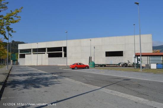  Venta nave a estrenar 3.000 m2 en Usurbil - GUIPUZCOA 