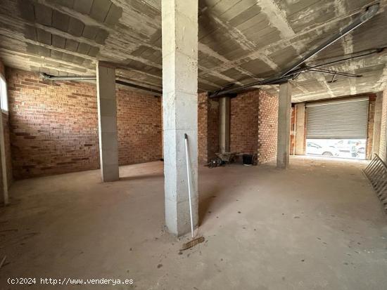 SE VENDE LOCAL COMERCIAL EN OLESA DE MONTSERRAT, ZONA CAL CANDI - BARCELONA