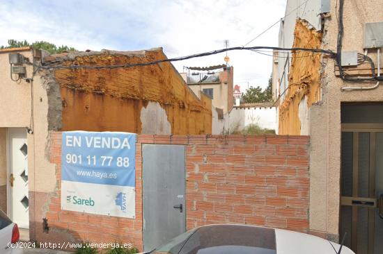 SE VENDE TERRENO URBANO EN SABADELL, ZONA POBLE SEC - BARCELONA