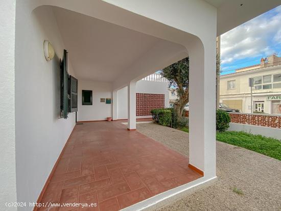 Casa con jardín y garaje en Son Vilar - BALEARES