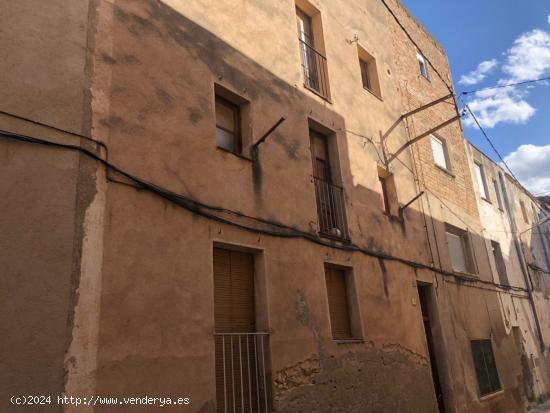  Casa para rehabilitar en Jesús-Tortosa, tres plantas total 250m2 - TARRAGONA 