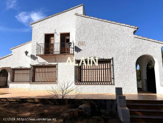 Se Vende Espectacular Chalet en Godella(Campolivar) - VALENCIA