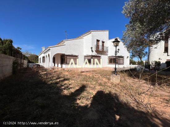 Se Vende Espectacular Chalet en Godella(Campolivar) - VALENCIA