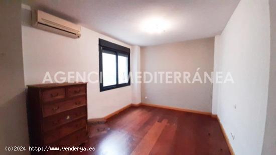 Piso en venta en Valencia, barrio de Ruzafa - VALENCIA