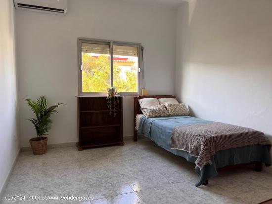 PISO ALQUILER POR HABITACIONES 350€/HABITACION LOS BERMEJALES, IDEAL PARA ESTUDIANTES - SEVILLA