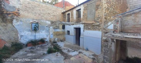 ¡OCASIÓN! CASA PARA REFORMAR EN RIVERA DE MOLINA - MURCIA