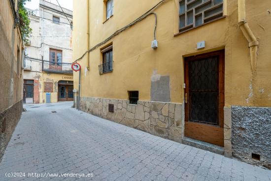 CASA  DE PUEBLO A LA VENTA EN LA SELVA DEL CAMP - TARRAGONA