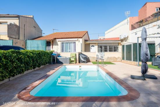 CHALET CON PISCINA EN REUS ZONA MAS ABELLÓ - TARRAGONA