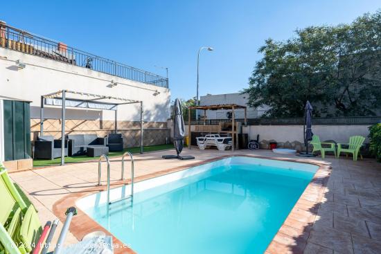 CHALET CON PISCINA EN REUS ZONA MAS ABELLÓ - TARRAGONA