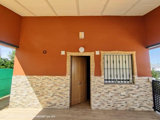 Venta de Vivienda en la Huerta con Terreno, Piscina y Nave industrial en la Torrealta de Molina - MU