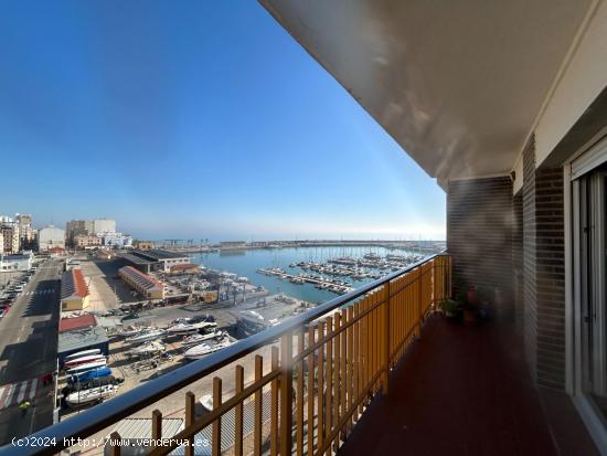 PISO CON VISTAS AL MAR EN EL PUERTO. PLAZA DE PARQUING OPCIONAL. - CASTELLON