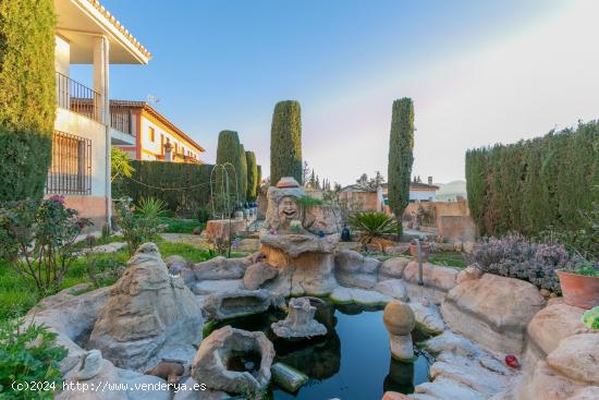 MARAVILLOSO CHALET EN URB. EL PUNTAL, PADUL - GRANADA