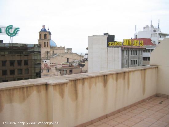 Atico 4 dormitorios y 2 baños en el corazón de Alicante - ALICANTE