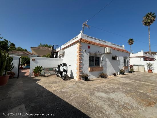 ESPECTACULAR CHALET EN GUADACORTE CON PISCINA - CADIZ