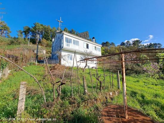 🏡 CASA con finca totalmente independiente, 👉 al pasar VELLE (PEREIRO DE AGUIAR). - ORENSE