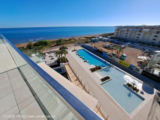 Impresionante ático dúplex en primera linea de playa de Denia - ALICANTE