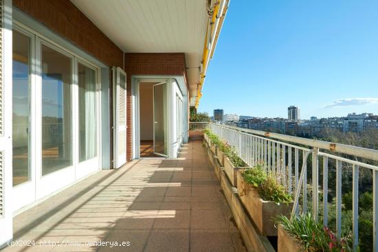 EL MEJOR PISO CON VISTAS AL TURO PARC - BARCELONA