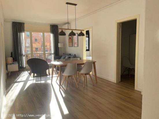 Apartamento entero de 3 habitaciones en Barcelona. - BARCELONA