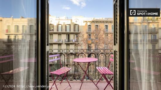 Apartamento de 3 dormitorios en alquiler en Barcelona - BARCELONA