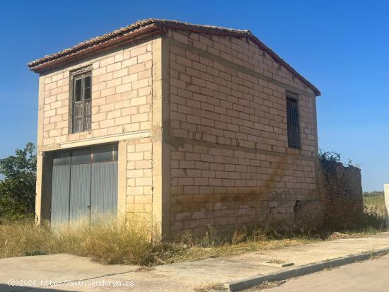 Almacén de dos plantas en La Portellada - TERUEL