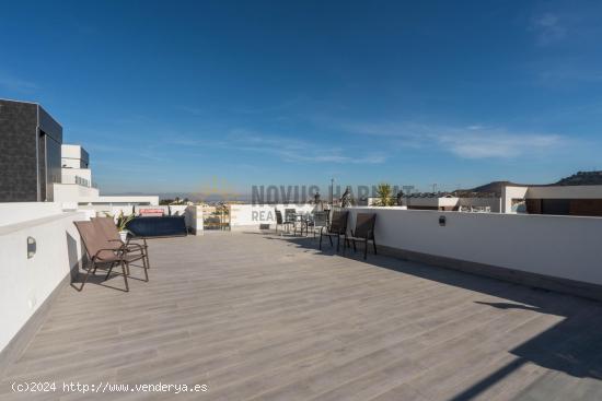 Villa moderna de 2 dormitorios con piscina privada en Benijófar - ALICANTE