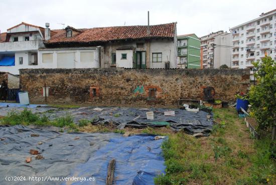 Se vende casa con terreno urbano en Colindres - CANTABRIA