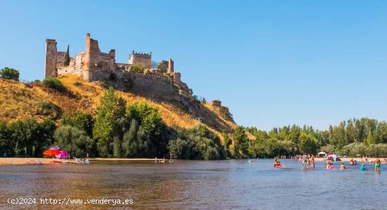 CHALET EN ESCALONA - TOLEDO