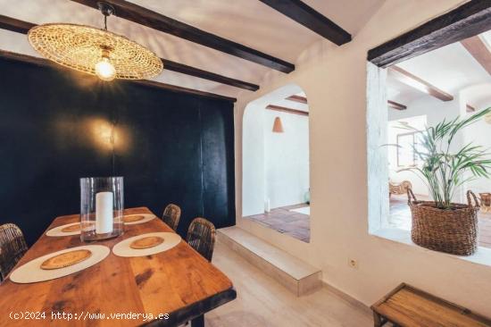 Encantadora casa de pueblo en venta en el corazón de Altea - ALICANTE