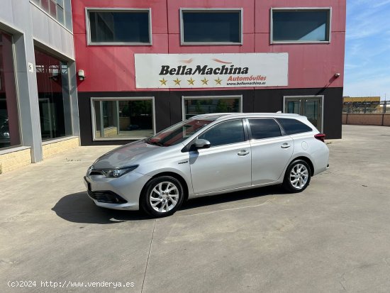 Toyota Auris 1.8 140H Active (Bus. P.) Touring Sports - Parla