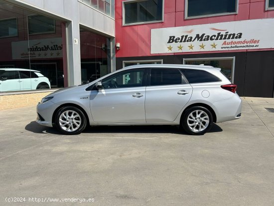 Toyota Auris 1.8 140H Active (Bus. P.) Touring Sports - Parla