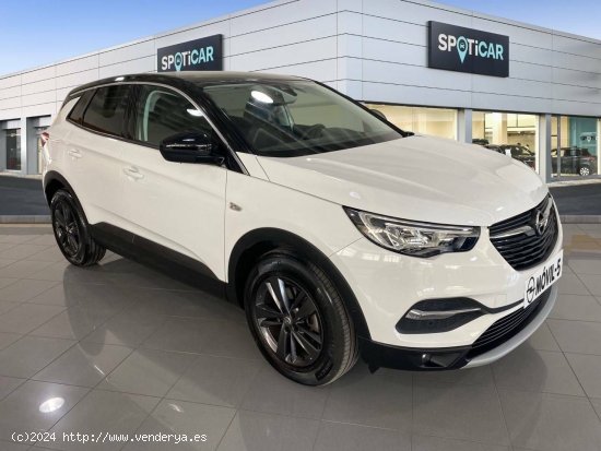 Opel Grandland X  1.2 Turbo Design & Tech - Castilleja de la Cuesta