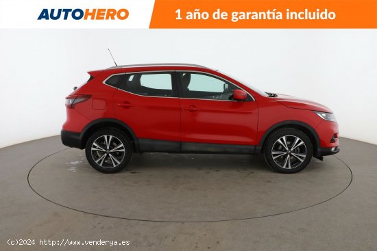 Nissan Qashqai 1.3 DIG-T N-Connecta - 