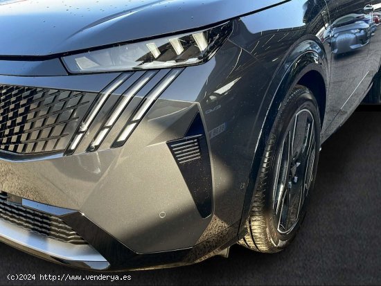 Peugeot 5008 GT Eléctrico 157kW - Sevilla