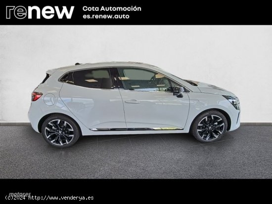 Renault Clio Techno E-Tech full hybrid 145 (103kw) de 2024 con 4.000 Km por 22.900 EUR. en Madrid