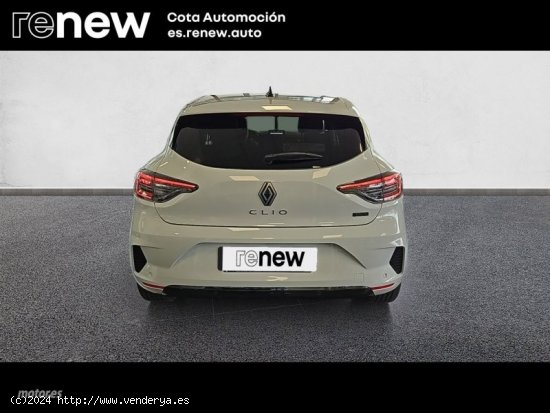 Renault Clio Techno E-Tech full hybrid 145 (103kw) de 2024 con 4.000 Km por 22.900 EUR. en Madrid