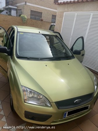 Ford Focus 2.0 de 2005 con 88.300 Km por 4.800 EUR. en Huelva