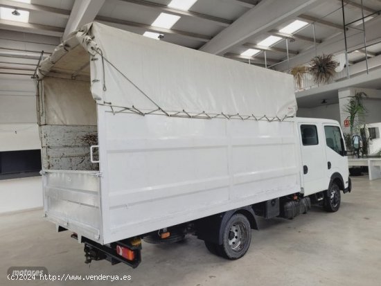 Nissan Cabstar caja abierta con toldo 6 plazas de 2016 con 155.957 Km por 16.990 EUR. en Valencia