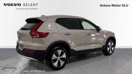 Volvo XC40 2.0 B3 CORE AUTO 5P de 2024 con 10 Km por 40.900 EUR. en Alicante