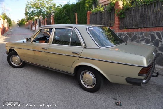 Mercedes Clase E 300d aut piel-klima-tempomat-becker de 1979 con 209.000 Km por 8.800 EUR. en Granad