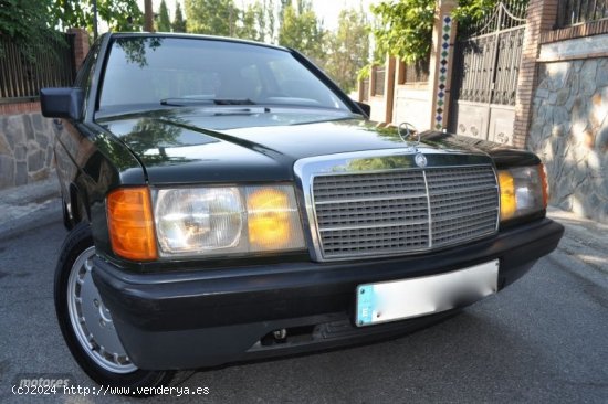 Mercedes 190 2.0 elegance klima de 1983 con 70.000 Km por 8.700 EUR. en Granada