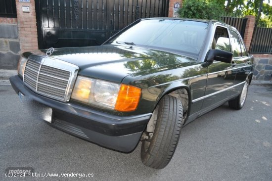 Mercedes 190 2.0 elegance klima de 1983 con 70.000 Km por 8.700 EUR. en Granada