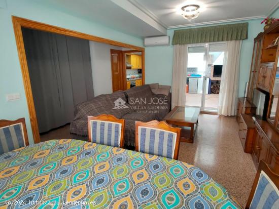 SE VENDE BUNGALOW EN BUEN ESTADO CON PISCINA COMUNITARIA EN HONDÓN DE LAS NIEVES - ALICANTE