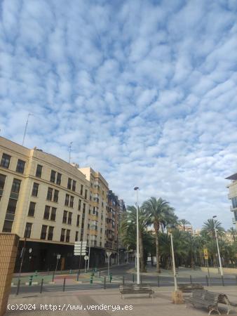 Vivienda de cuatro habitaciones en Huerto Ripoll - ALICANTE