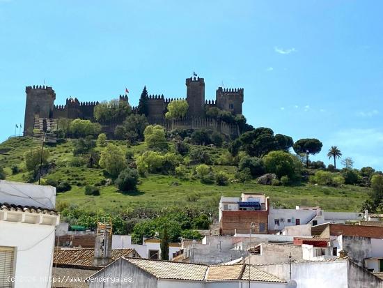 CASA RURAL CON LICENCIA EN ALMODOVAR DEL RIO. - CORDOBA