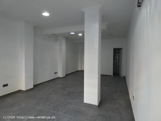 Local comercial de 40 metros en plena Gran Avenida. - ALICANTE