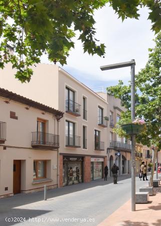 # *Nous Habitatges  al Centre de Begues!* - BARCELONA