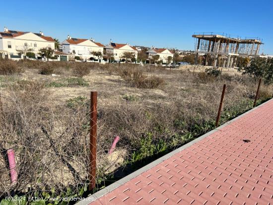 Parcela junto al campo de golf de Guadabajaque - CADIZ